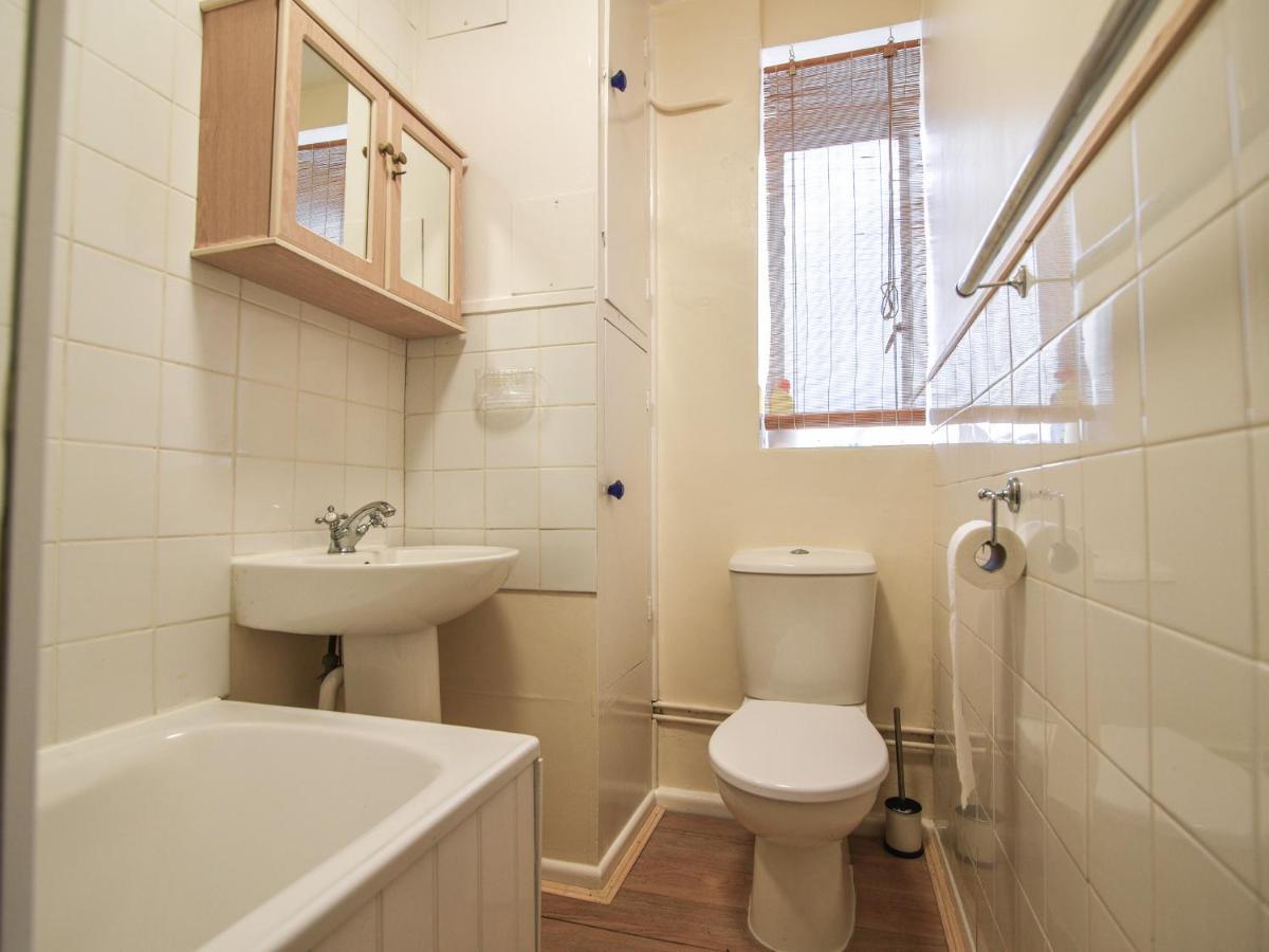 ライム・レジスFlat 3, St Agnes Houseアパートメント エクステリア 写真