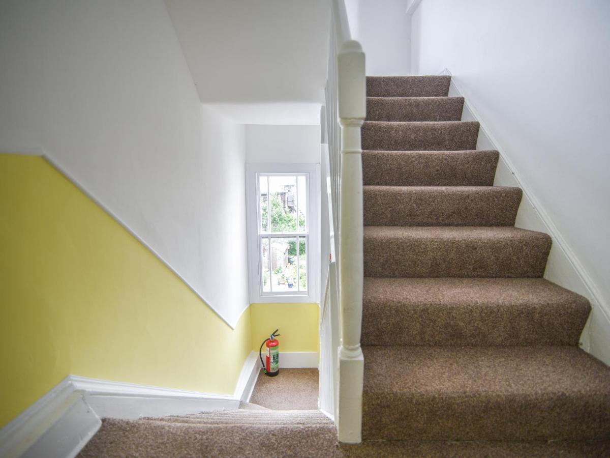 ライム・レジスFlat 3, St Agnes Houseアパートメント エクステリア 写真